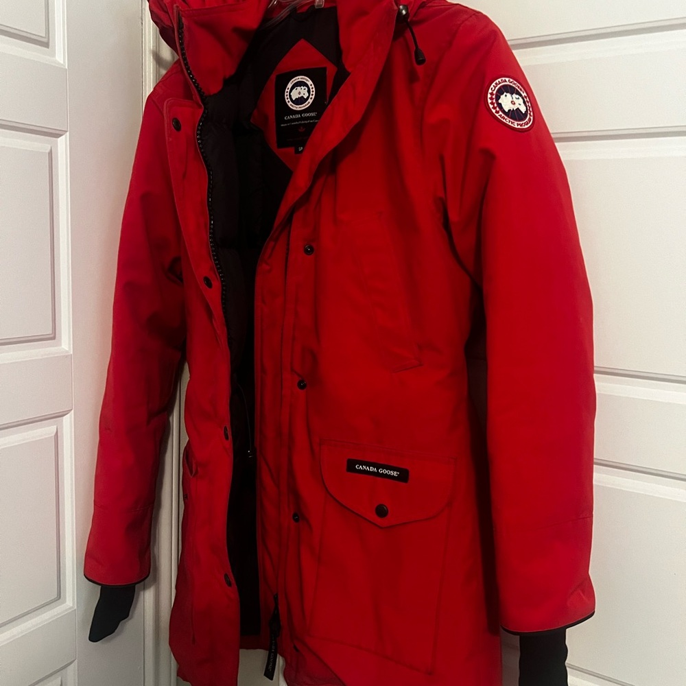 Women’s Canada Goose Jacket Red Small